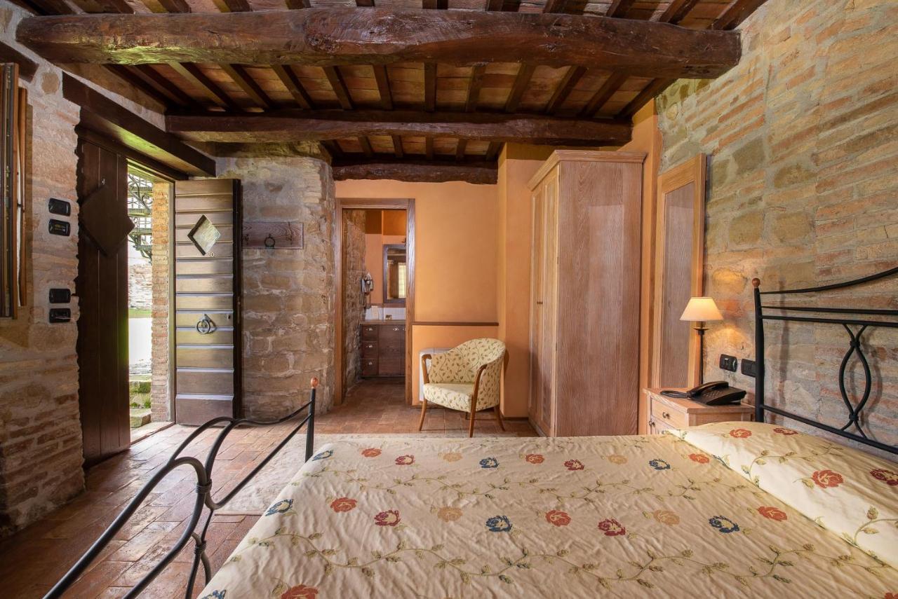 Hotel Borgo Lanciano à Castelraimondo Extérieur photo