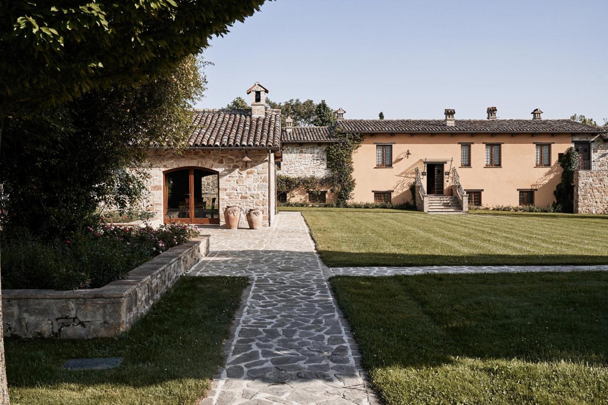 Hotel Borgo Lanciano à Castelraimondo Extérieur photo
