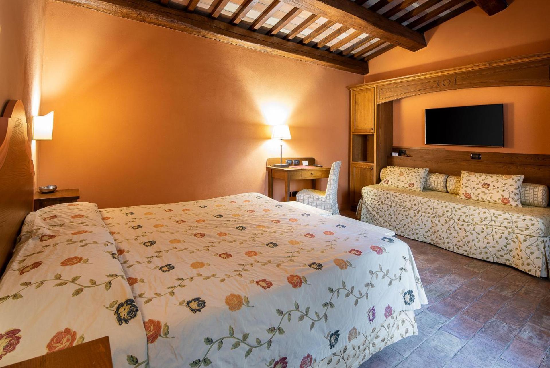 Hotel Borgo Lanciano à Castelraimondo Extérieur photo