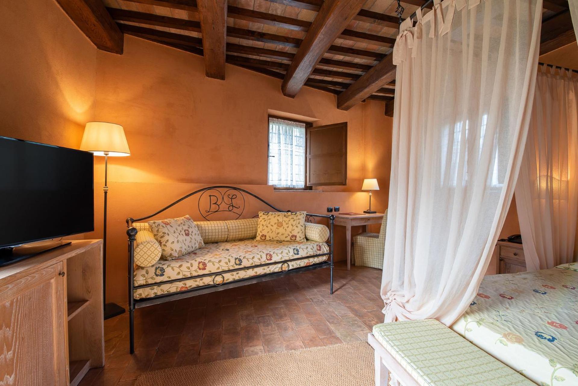 Hotel Borgo Lanciano à Castelraimondo Extérieur photo